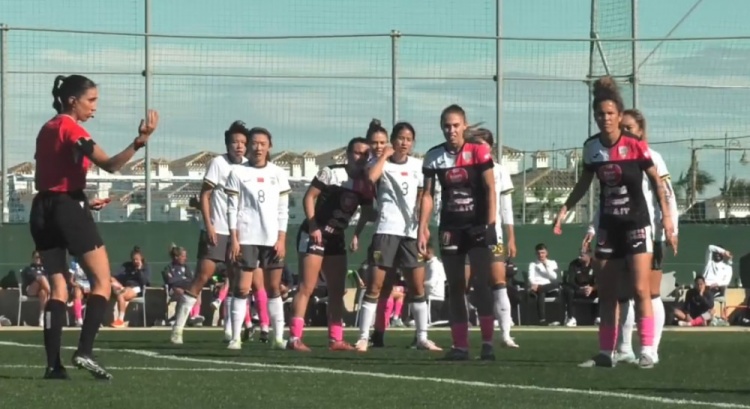  唐佳麗梅開二度、邵子欽破門，中國女足3-2擊敗Alhama俱樂部女足