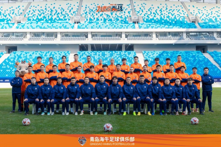  青島海牛一線隊(duì)名單：老將鄭龍、薩里奇坐鎮(zhèn)，金洋洋等新援在列