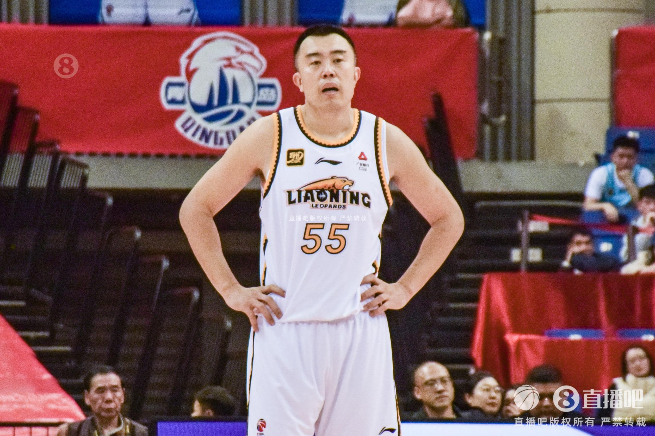  老將盡力了！韓德君5中4高效拿下14分6籃板
