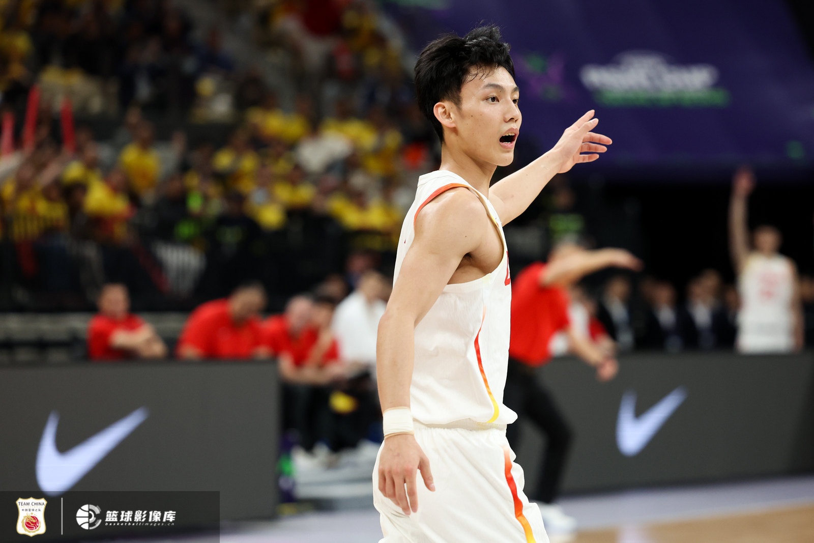  首發(fā)出戰(zhàn)不在狀態(tài)！徐杰全場(chǎng)3中0沒(méi)得分 拿到3板1助2斷另2失誤